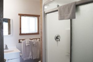 Crescent Beach Cottages | Knotty Pine
