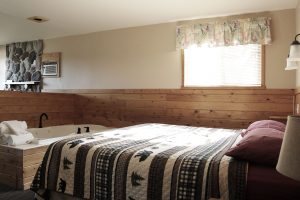 Crescent Beach Cottages | Knotty Pine