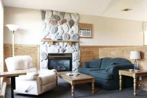 Crescent Beach Cottages | Knotty Pine