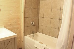 Crescent Beach Cottages | Pine Cove